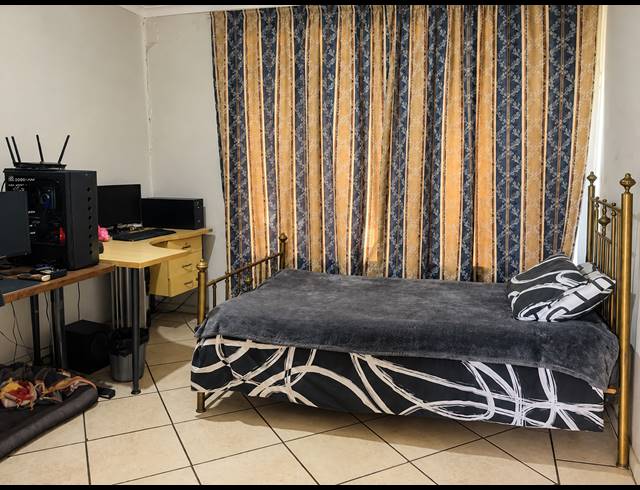 3 BEDROOM FREEHOLD FOR SALE IN VANDERBIJLPARK SW 1